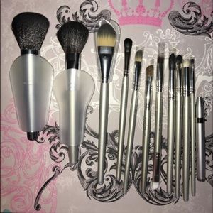 Brush set
