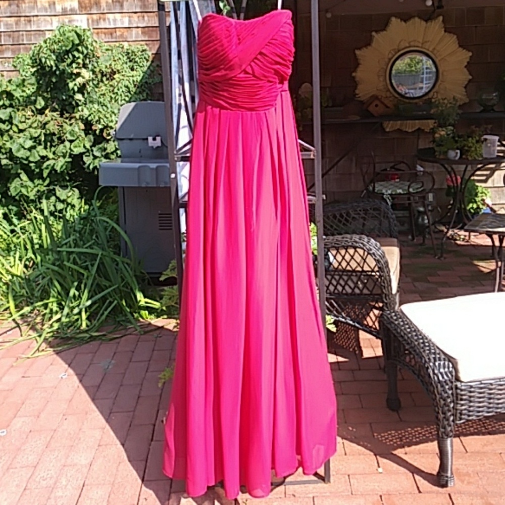 Apple Red Strapless Gown
