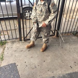 Meet your Posher, Perry