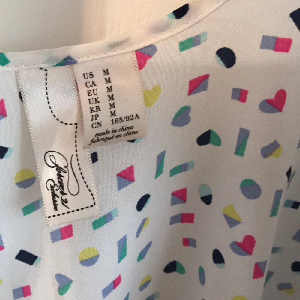 Shirt - Picture 4 of 4
