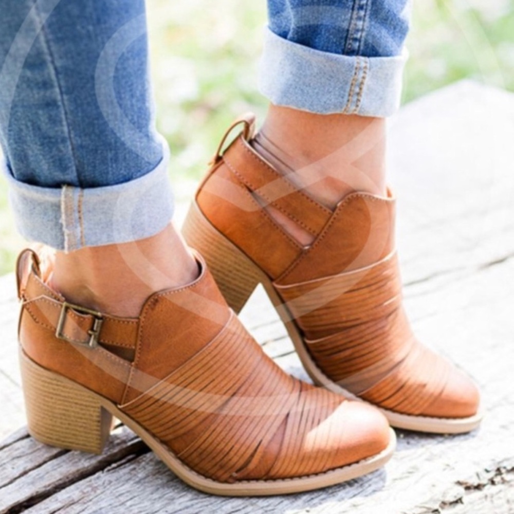 Ankle booties sz 7 💕