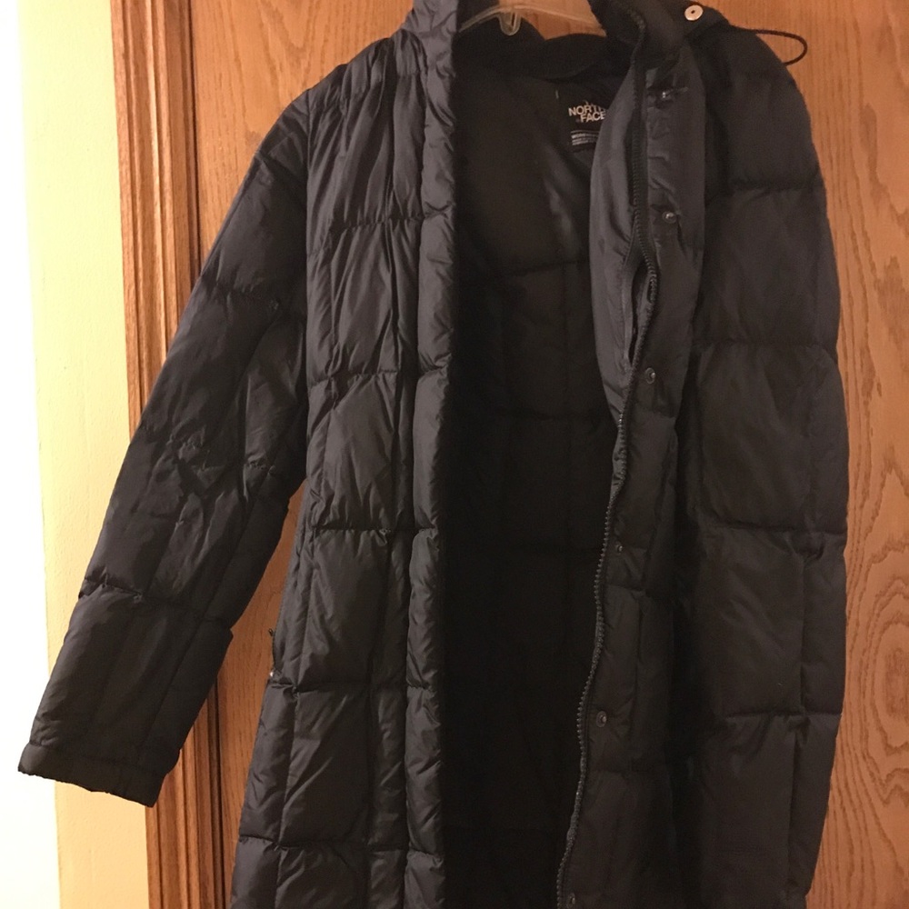Black North Face metropolis parka / coat