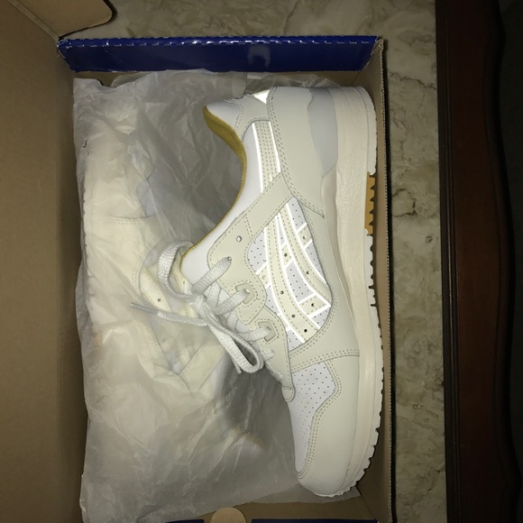 Asics - Picture 7 of 7