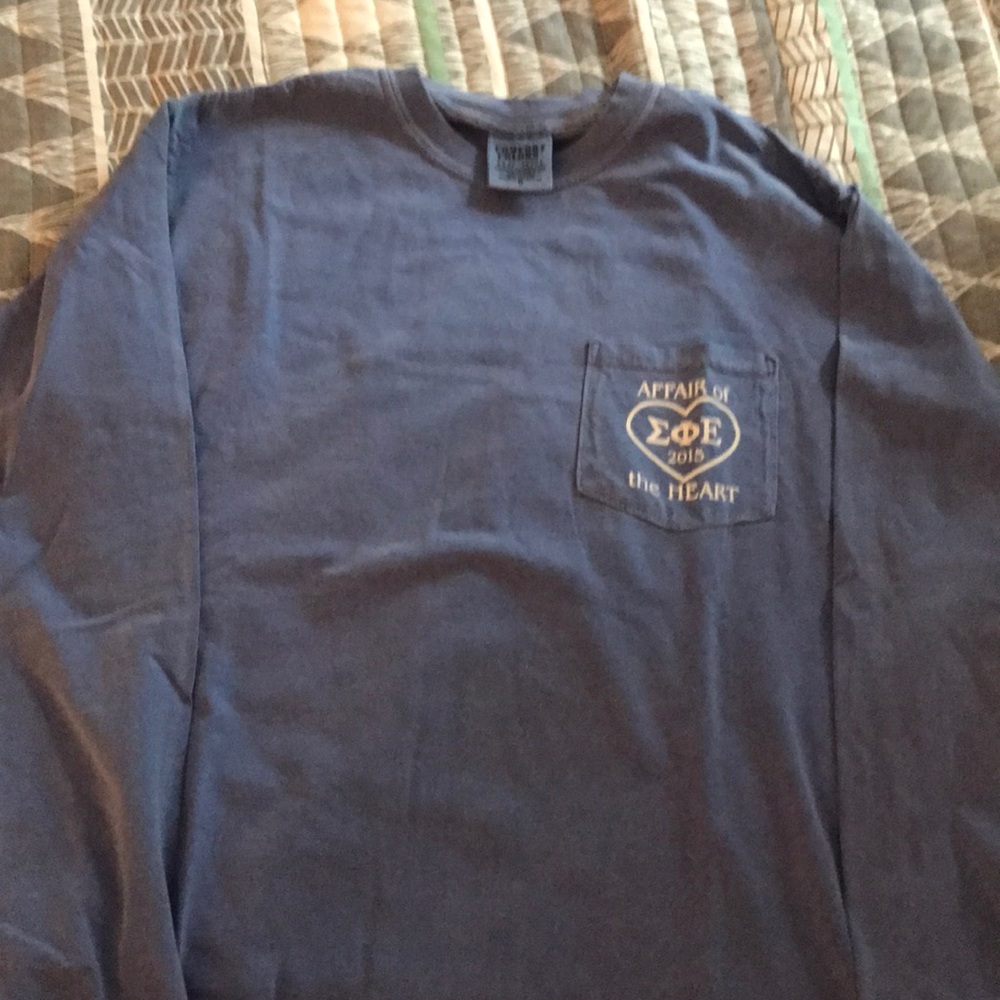 Long sleeve comfort colors tee!
