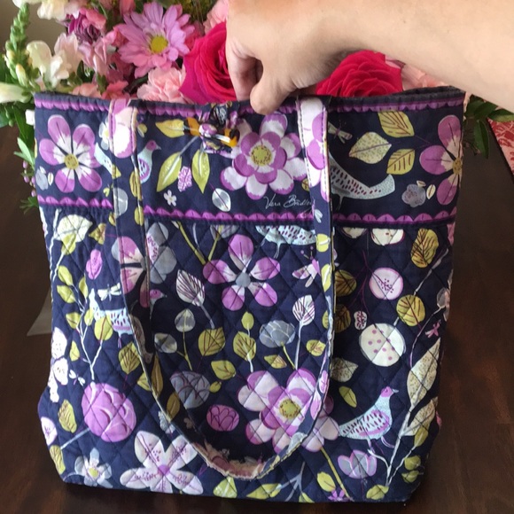 Vera Bradley Handbags - Vera Bradley tote