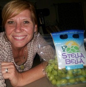 Meet your Posher, Stella
