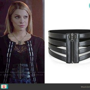 Bcbg black leather cage zip belt