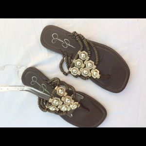 Jessica Simpson never worn sandals.