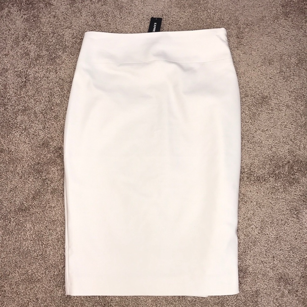 NWT EXPRESS pencil skirt sz. 6 *ON HOLD*