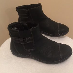 VGUC BLACK ANKLE BOOTS. SIZE 7M