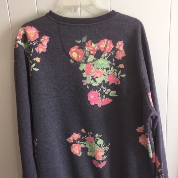 Sweater - Picture 2 of 2