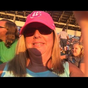 Meet your Posher, Tonya