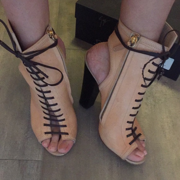 *SOLD* Giuseppe Zanotti Lace Up Sandal Heels - Picture 4 of 8