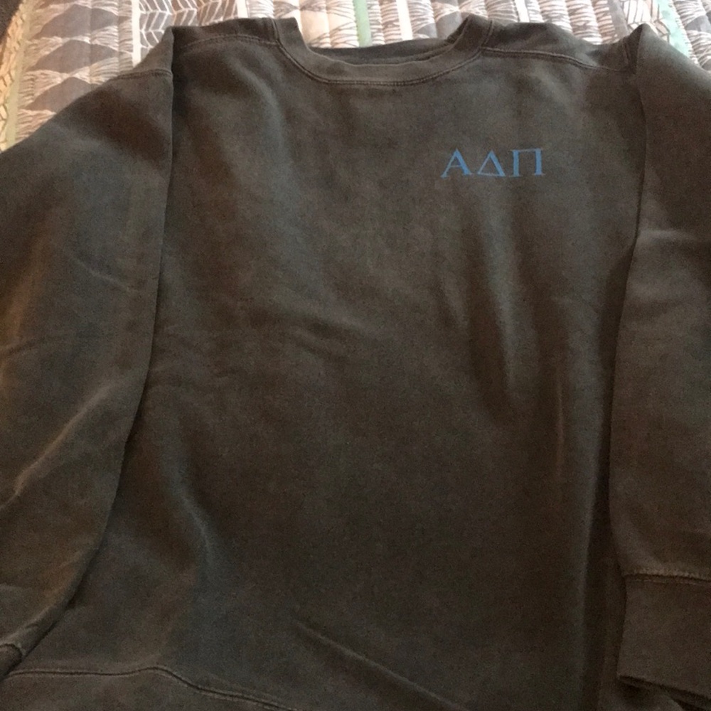 Comfort Colors ADPi sweatshirt!