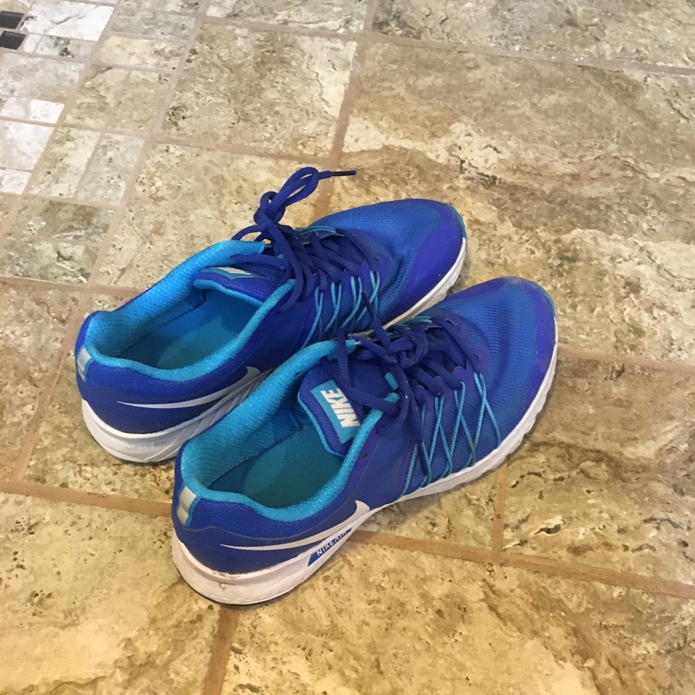 Nike sneakers - Picture 4 of 5