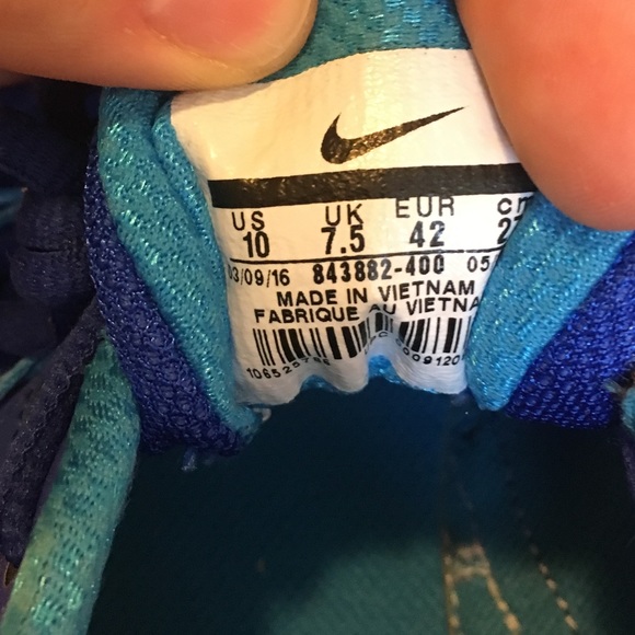 Nike sneakers - Picture 3 of 5