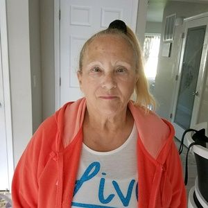 Meet your Posher, Gloria