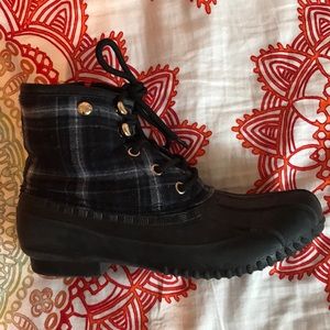 Tommy Hilfiger duck boots