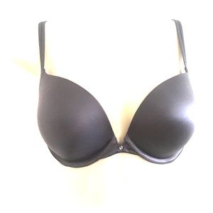 Victoria's Secret Very Sexy Push-Up Bra 32DD