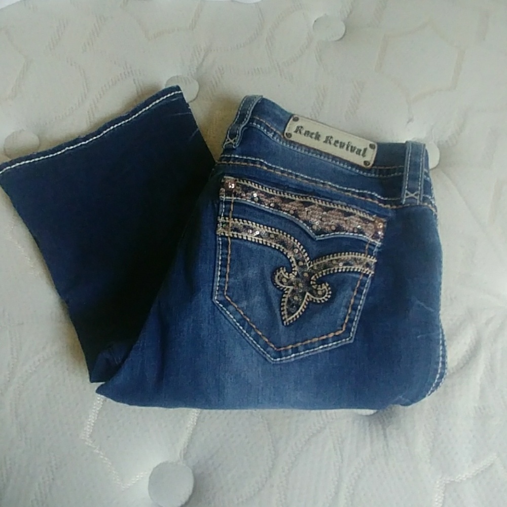Women's rock revival jeans .