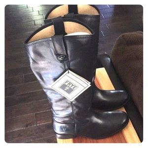 Frye Melissa Button Boots size 9