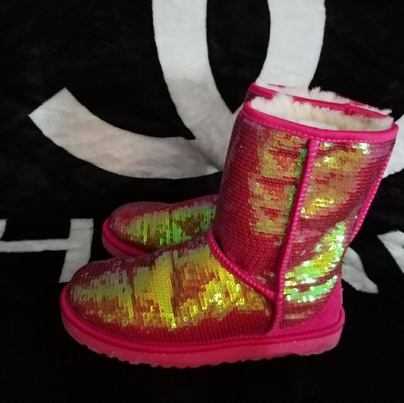 Uggs size 8 - Picture 1 of 3