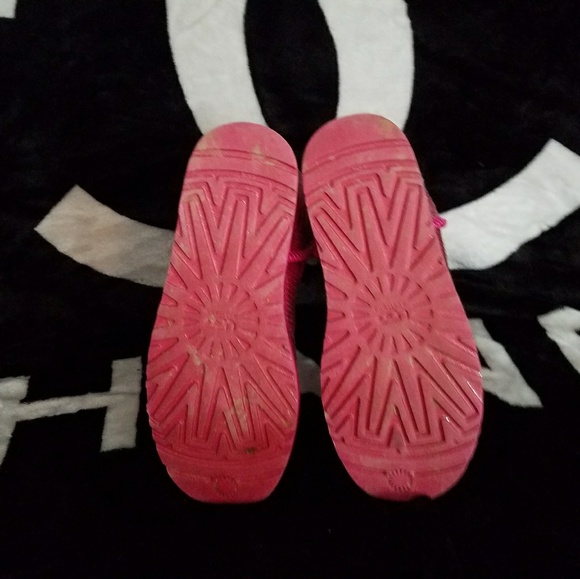 Uggs size 8 - Picture 3 of 3