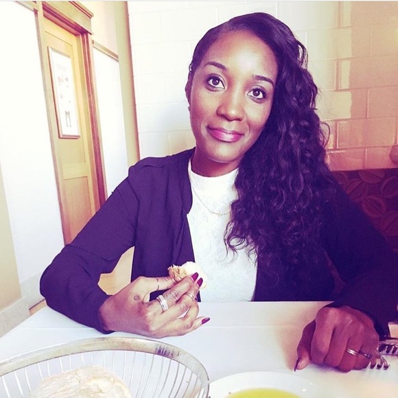 Welcome to my closet - Picture 2 of 2