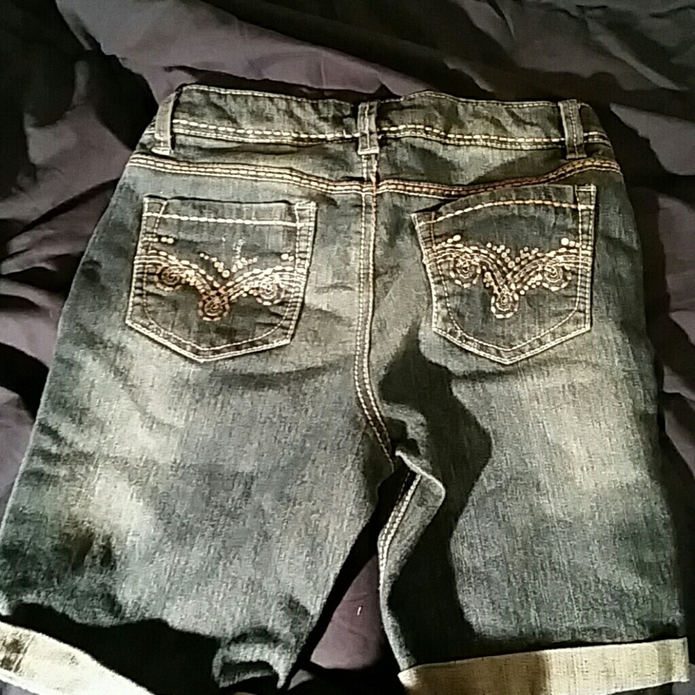 Cherokee brand bling  jean shorts