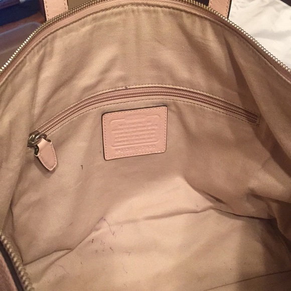 Coach light mauve hand bag - Picture 4 of 6