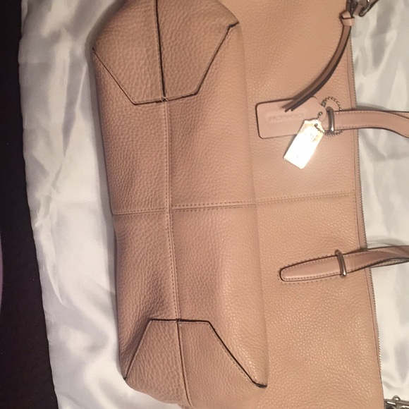 Coach light mauve hand bag - Picture 5 of 6