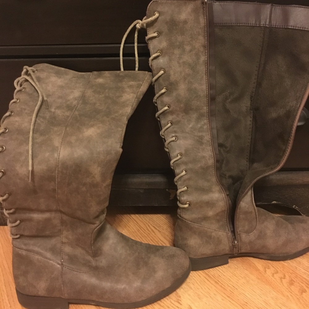 Lace Up Fall Boots