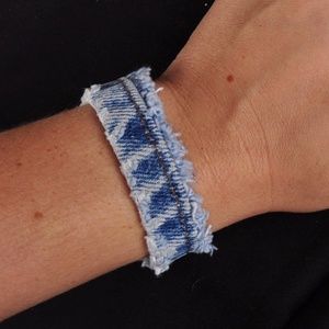 HM, Jean Bracelet