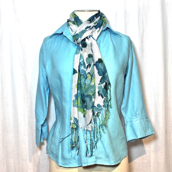 Linen Turquoise Blouse—CLEARANCE - Picture 2 of 5