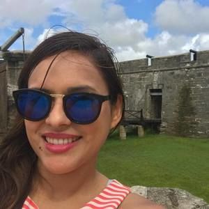 Meet your Posher, Daniela