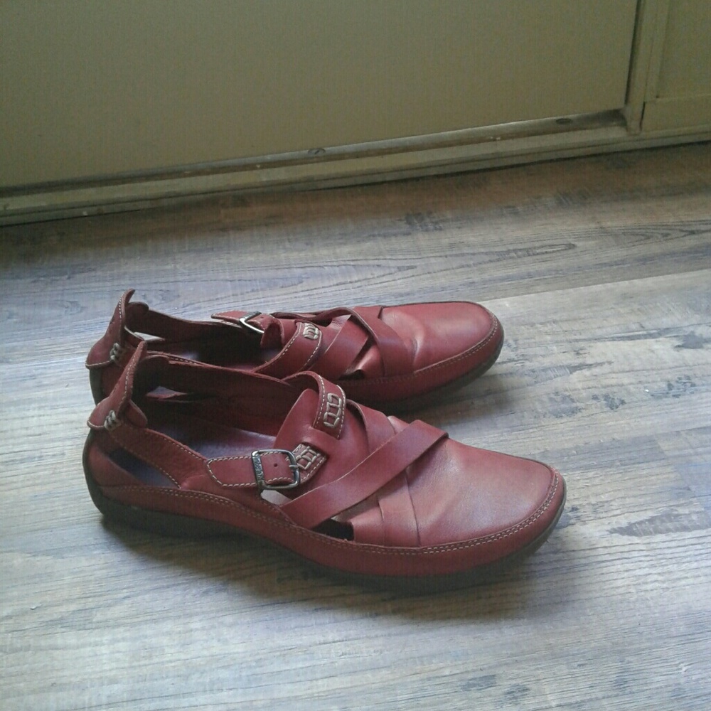 Woman's Shoes