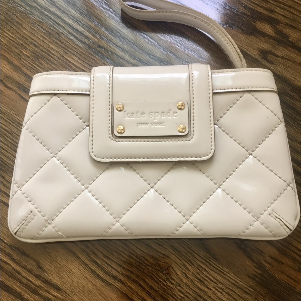 Kate Spade wallet/wristlets; beige patent leather