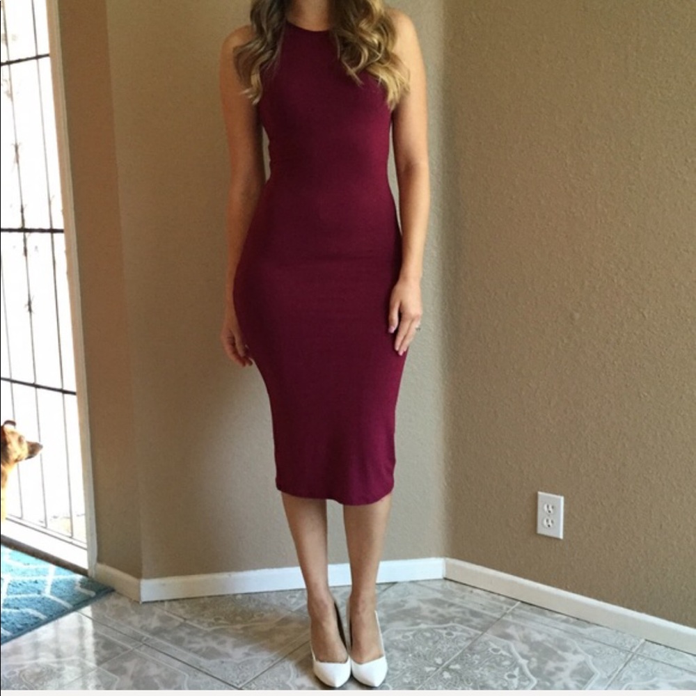 •RESTOCKED• Cranberry Sleeveless Midi Dress - Picture 3 of 4