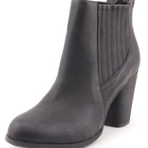 Madden Girl Women's Dominicc Booties (Black)