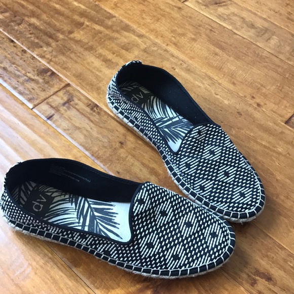DV by Dolce Vita Shoes - NWOT Dolce Vita Espadrilles