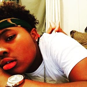 Meet your Posher, Daisha