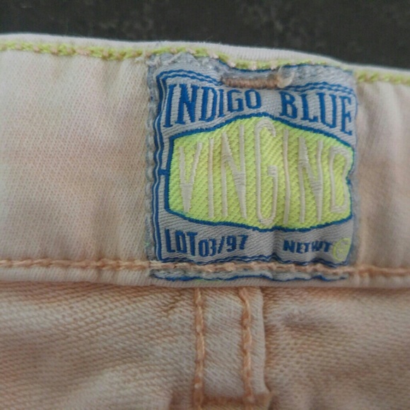 Shorts - Picture 3 of 3