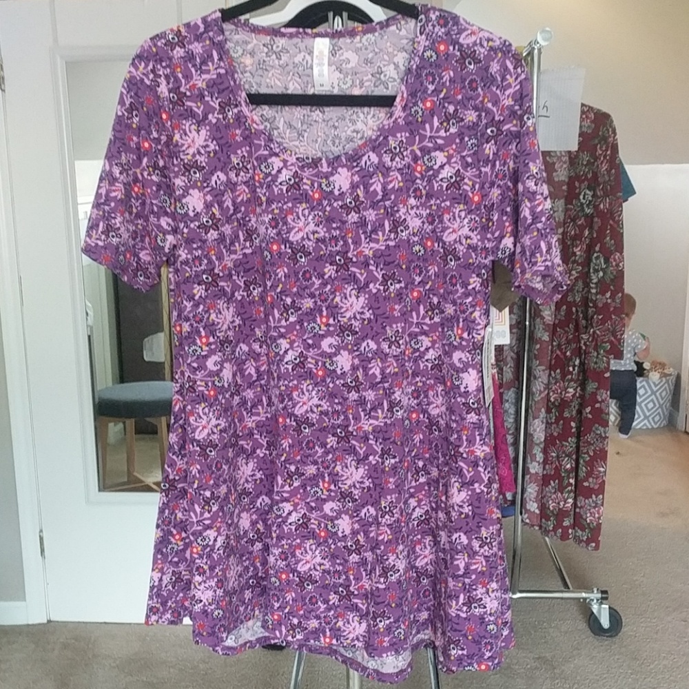 LuLaRoe Perfect T