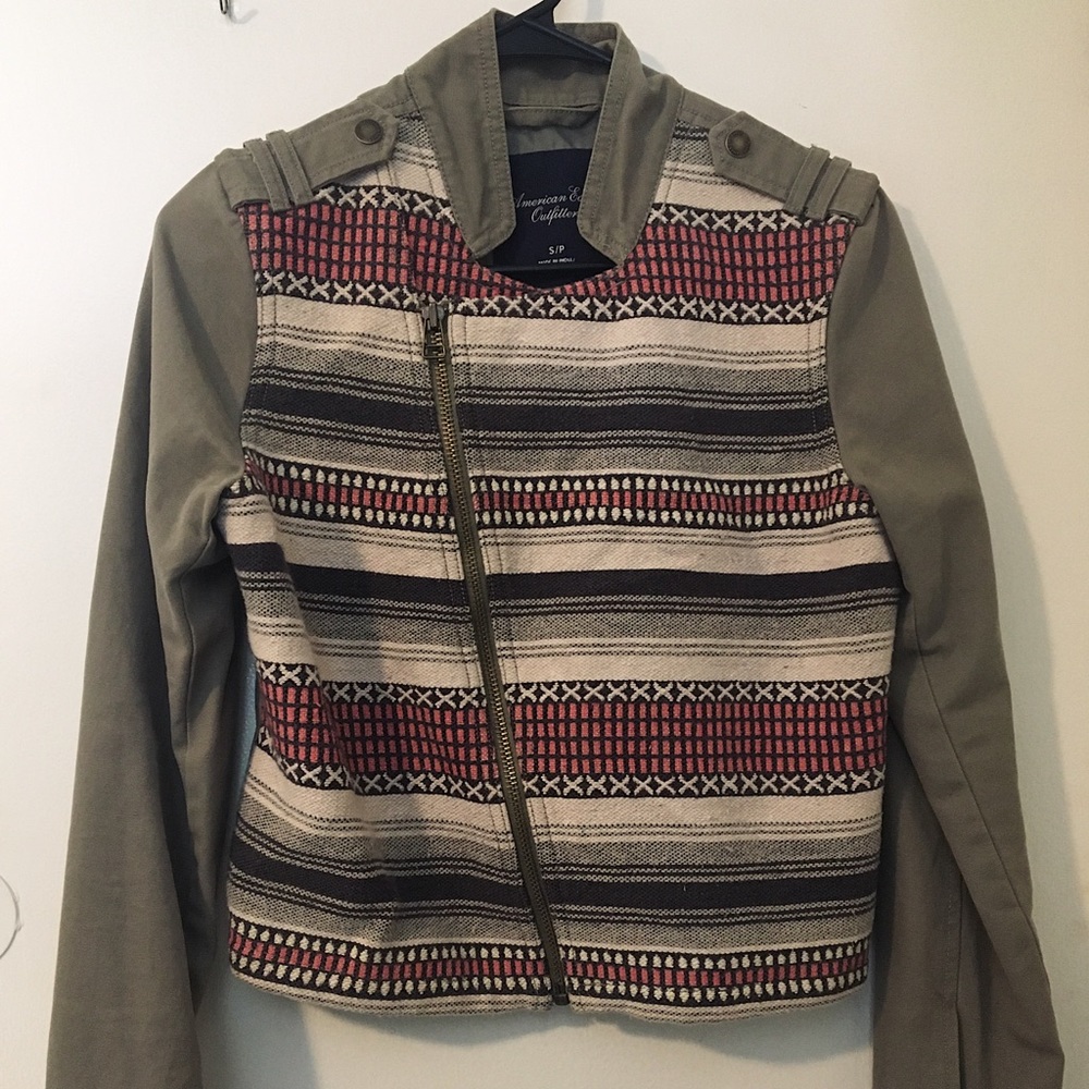 Patterned army green jacket