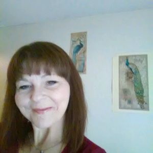 Meet your Posher, Apryl