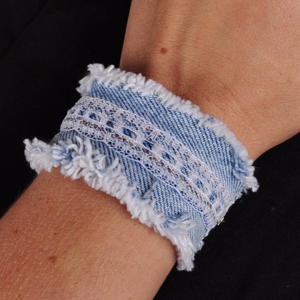 HM, Jean Bracelet with Lace