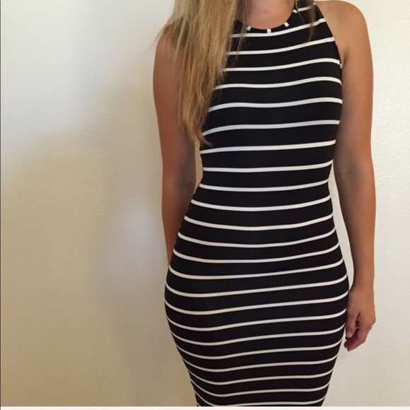 Black & White Striped Sleeveless Midi Dress - Picture 2 of 4