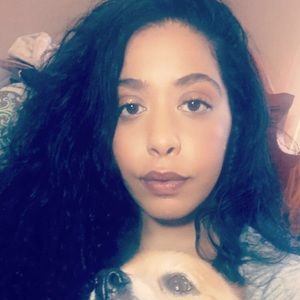 Meet your Posher, Khadijah