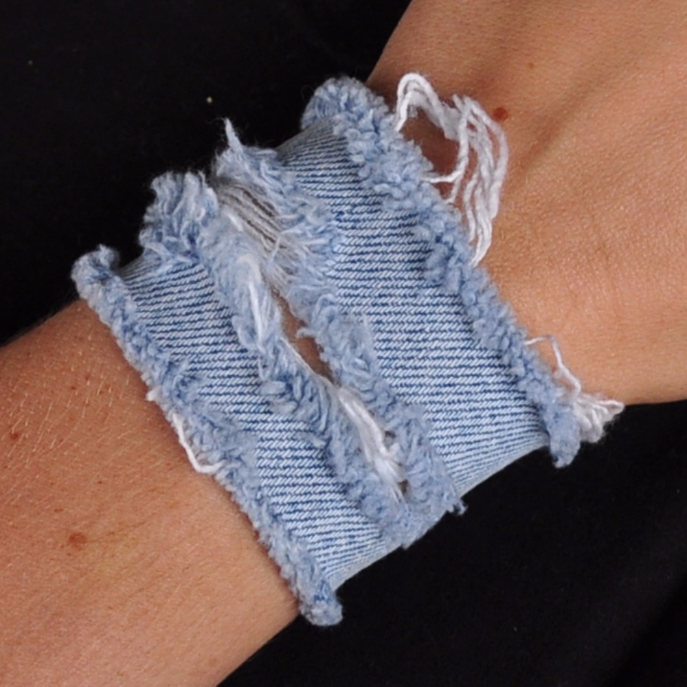 HM, Jean Bracelet