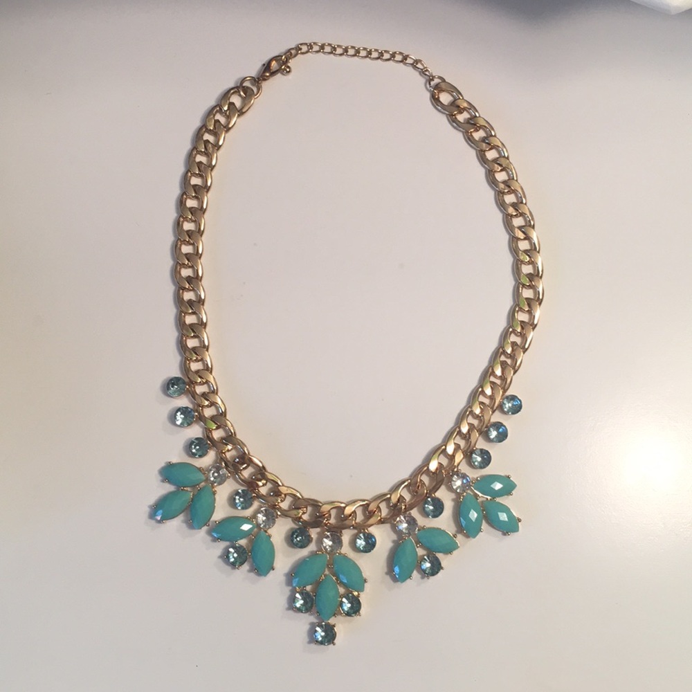 Statement necklace
